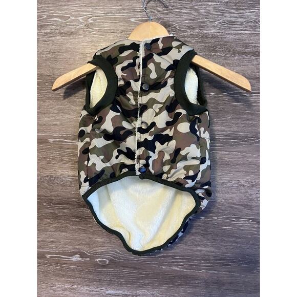 Dog Jacket Faux Fur Lined Soft Hook & Loop Close Winter Army Sz Medium New - Picture 1 of 6